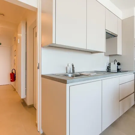 Cosy With Sea View In Apartment *