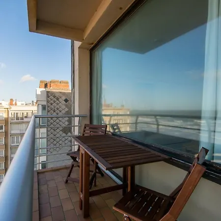Cosy With Sea View In Apartment